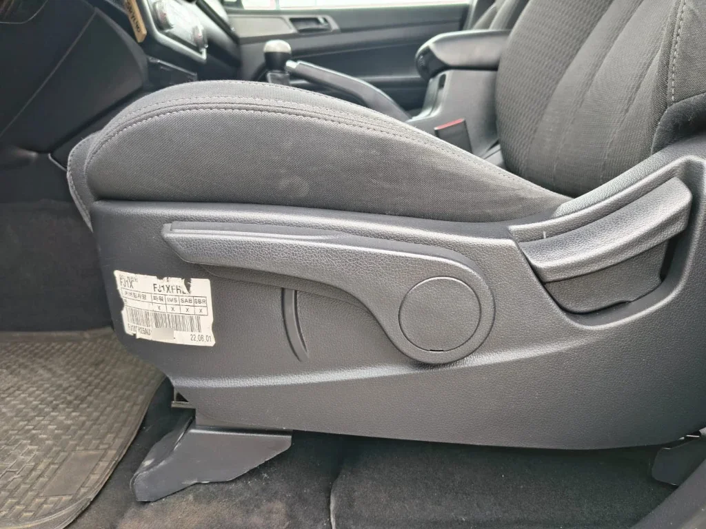 Ssangyong Grand Musso 2.2 4x2 Mt Full-Ql612 año 2023