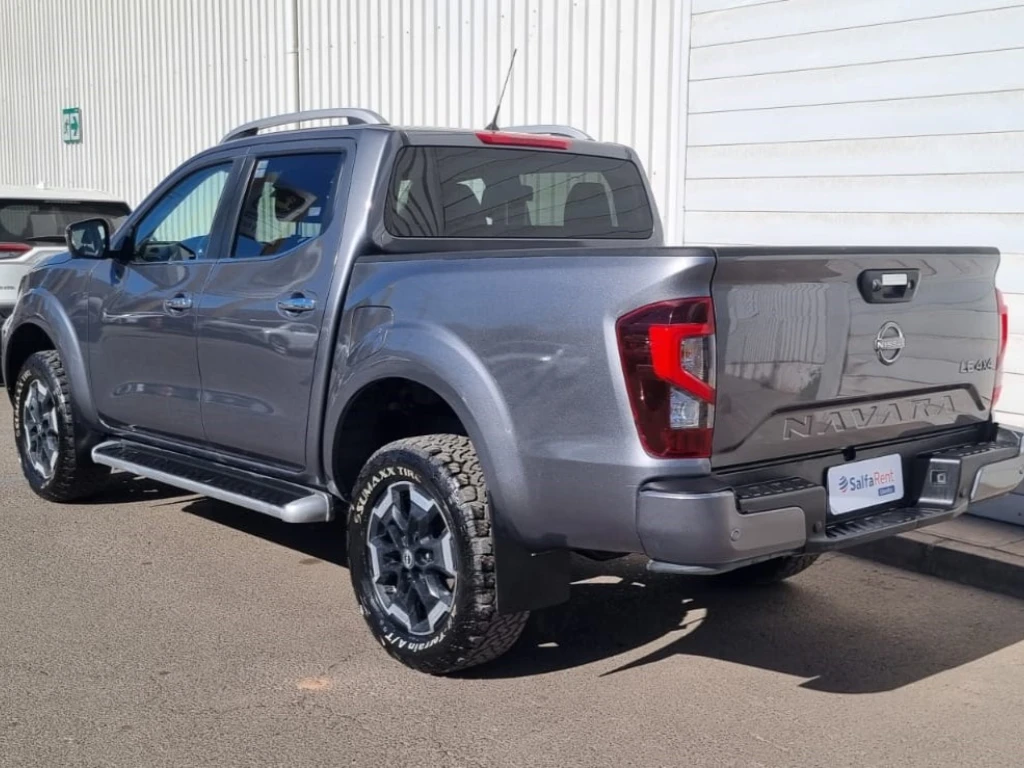 Nissan Navara Dc 4x4 2.3tdi Le año 2023