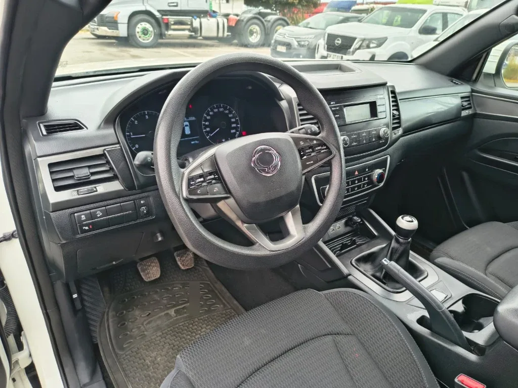 Ssangyong Grand Musso 2.2 4x2 Mt Full-Ql612 año 2023