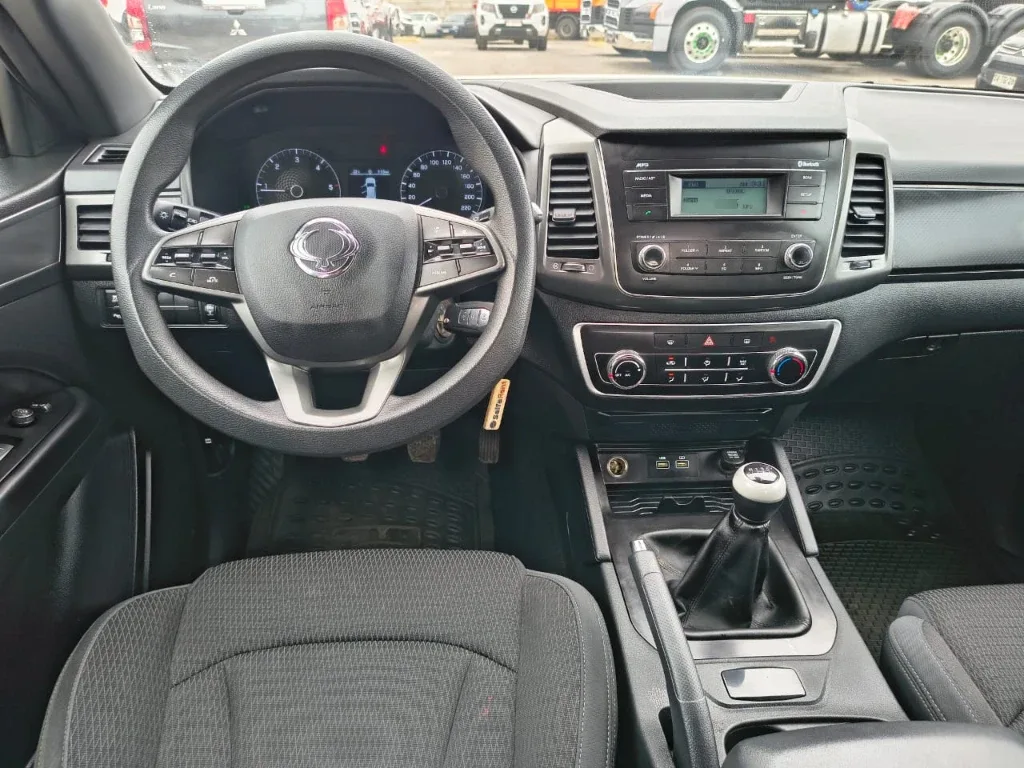 Ssangyong Grand Musso 2.2 4x2 Mt Full-Ql612 año 2023