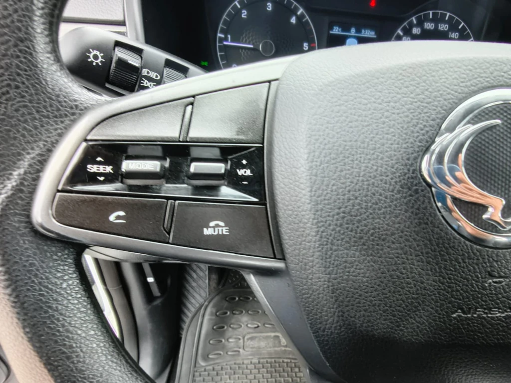 Ssangyong Grand Musso 2.2 4x2 Mt Full-Ql612 año 2023