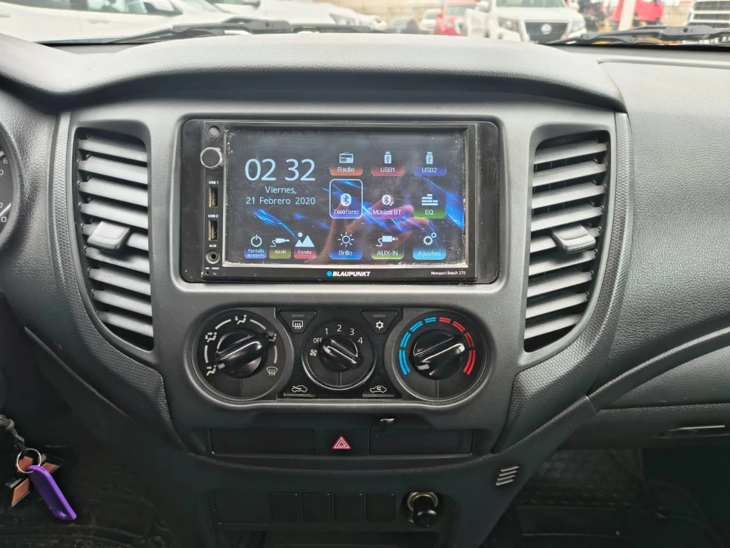 Mitsubishi L200 Katana D/c 2.4 Td Mt Cr 4x2 año 2023