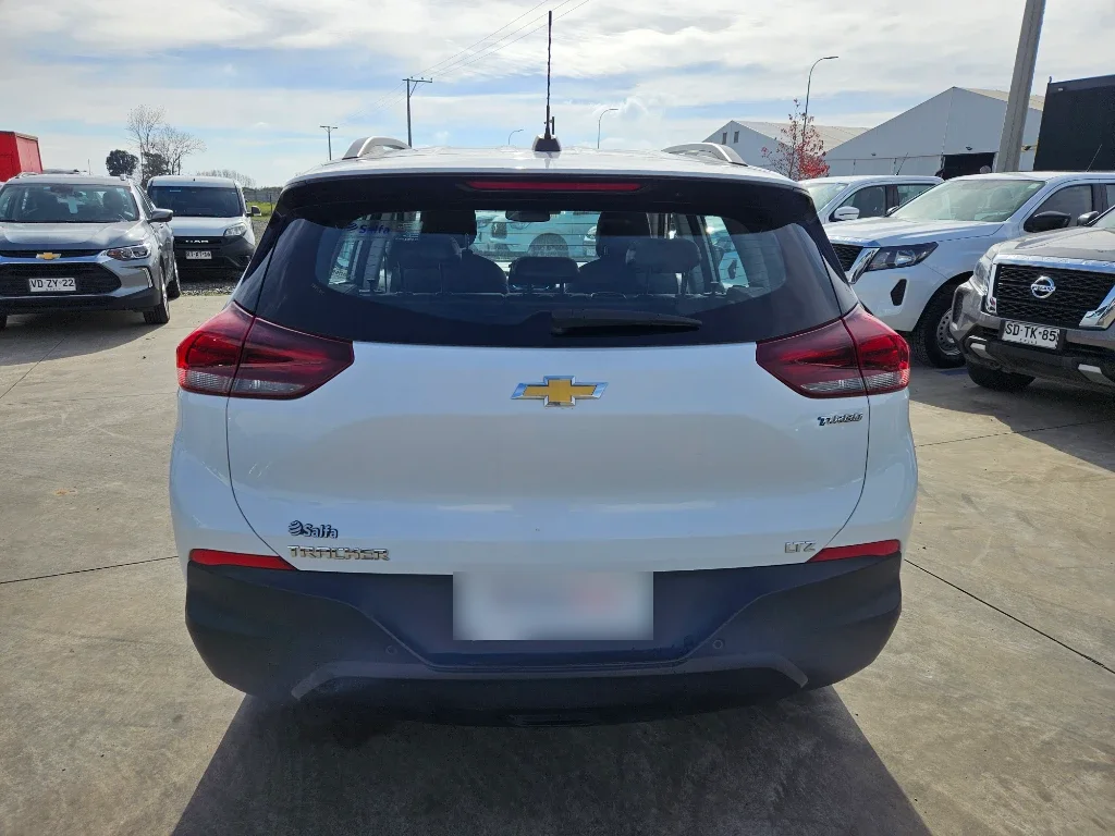 Chevrolet Tracker 1.2t Ltz R 4x2 At 5p año 2025