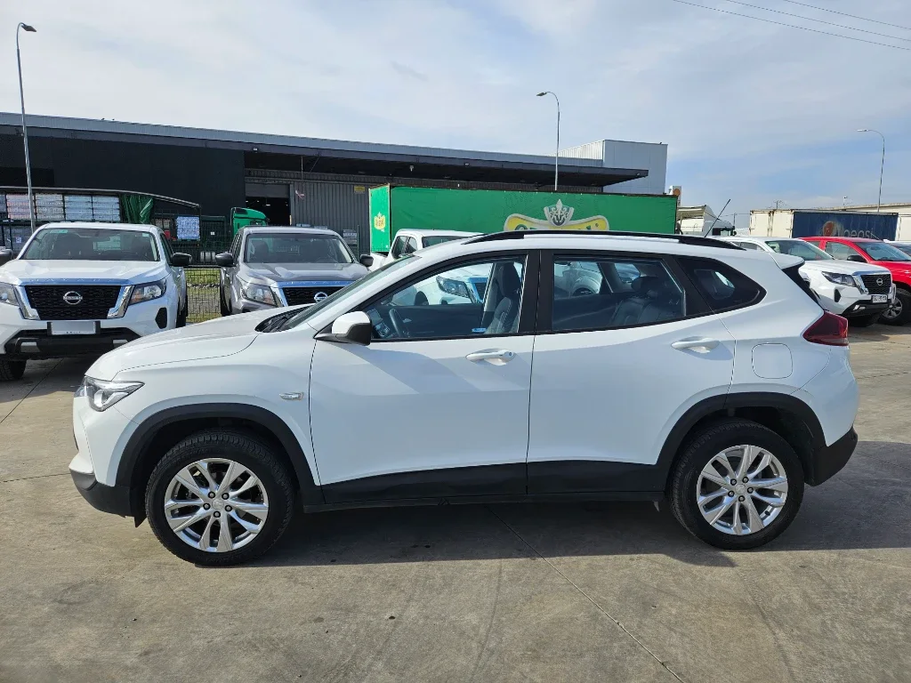Chevrolet Tracker 1.2t Ltz R 4x2 At 5p año 2025