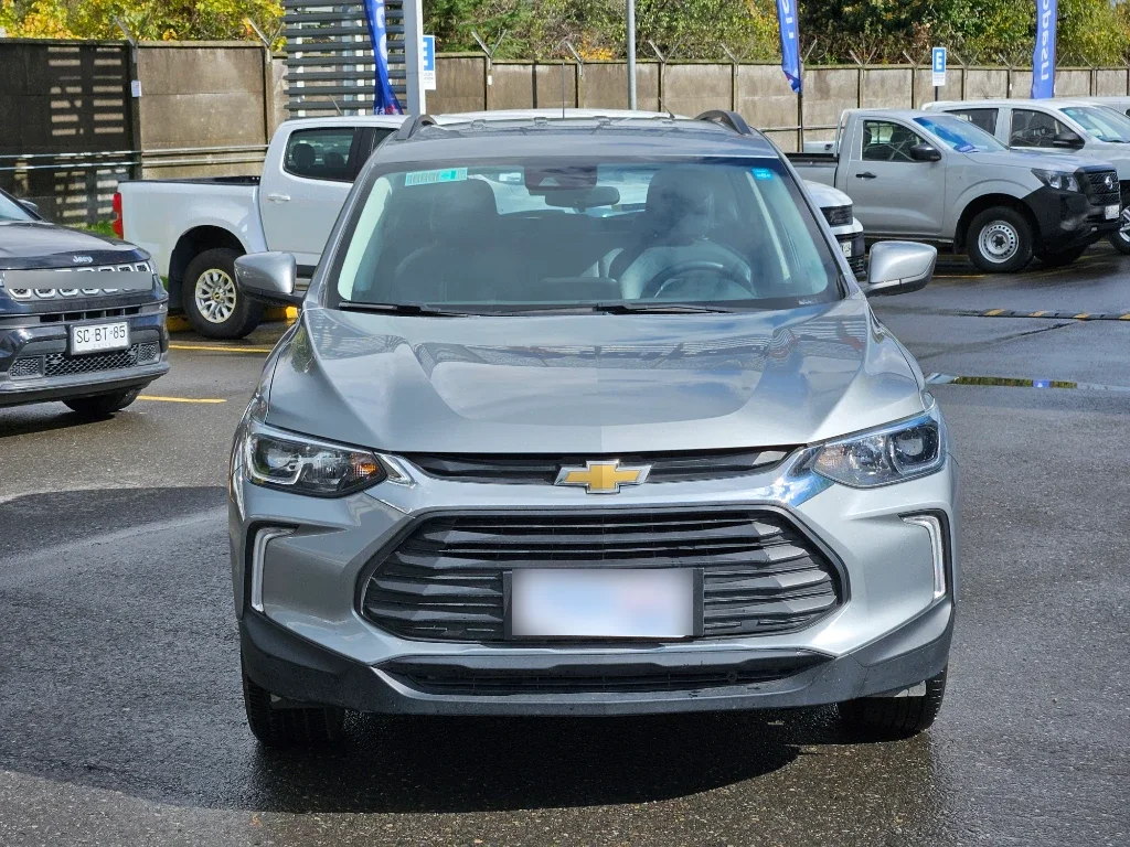 Chevrolet Tracker 1.2t Ltz R 4x2 At 5p año 2025