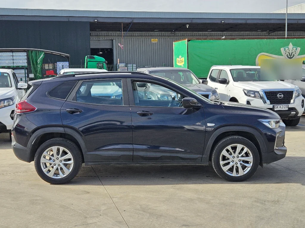 Chevrolet Tracker 1.2t Ltz R 4x2 At 5p año 2025