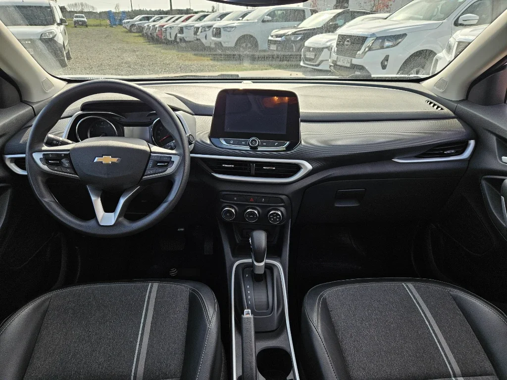 Chevrolet Tracker 1.2t Ltz R 4x2 At 5p año 2025