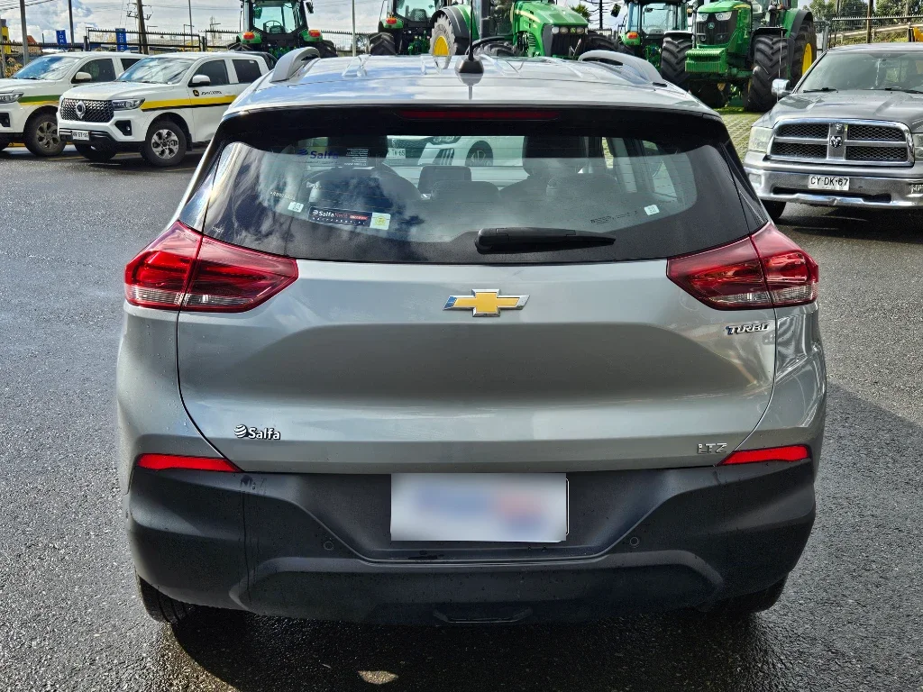 Chevrolet Tracker 1.2t Ltz R 4x2 At 5p año 2025