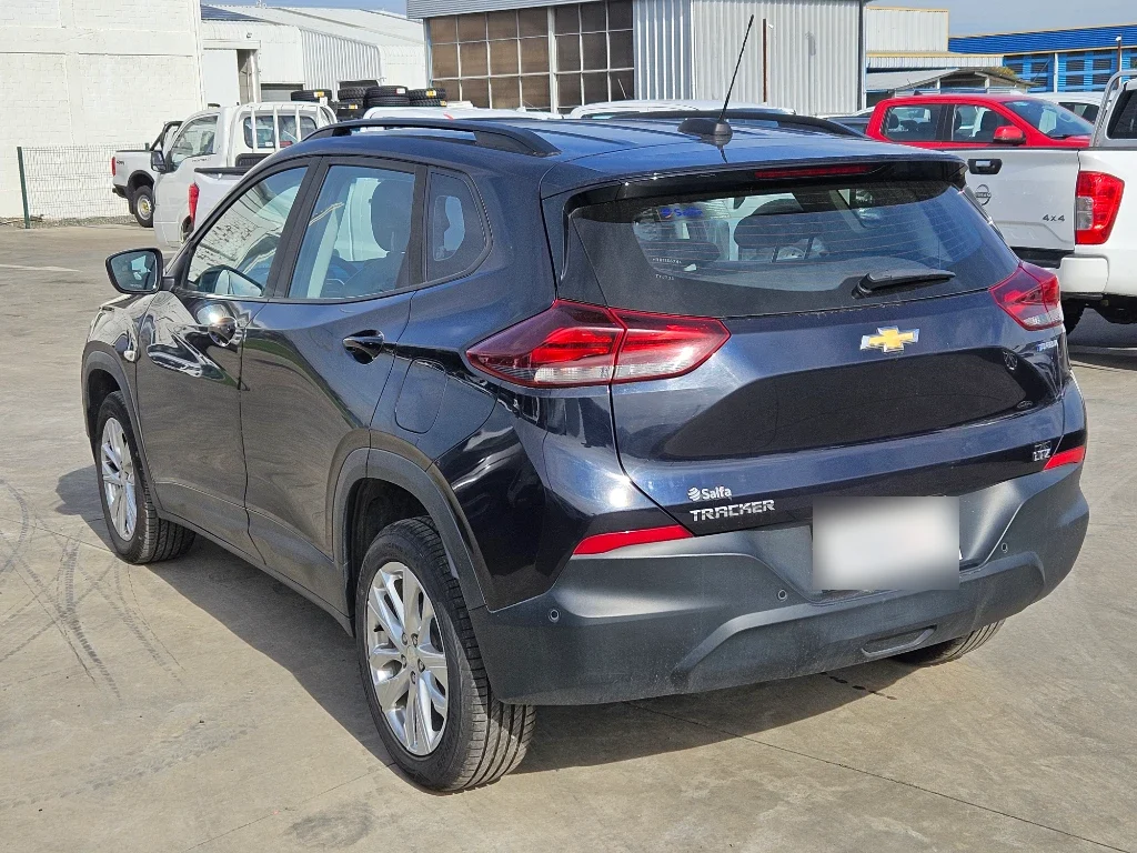 Chevrolet Tracker 1.2t Ltz R 4x2 At 5p año 2025