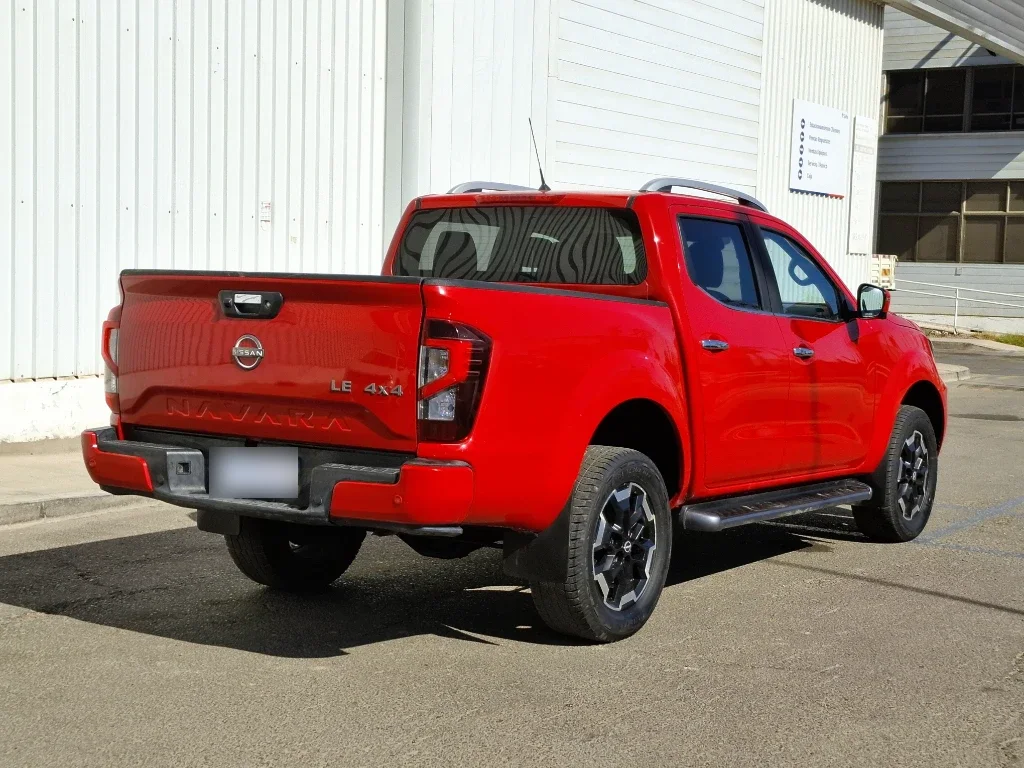 Nissan Navara Dc 4x4 2.3tdi Le año 2023