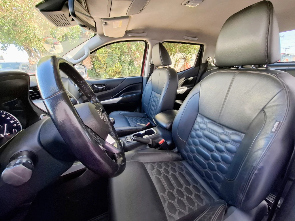 Nissan Navara Dc 4x4 2.3tdi Le año 2023