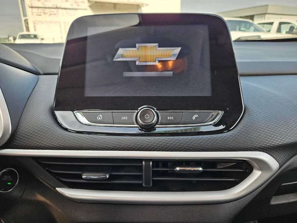 Chevrolet Tracker 1.2t Ltz R 4x2 At 5p año 2025