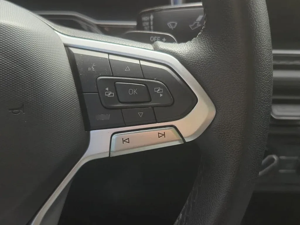 Volkswagen Virtus Confortline Tsi 1.0 Aut año 2024