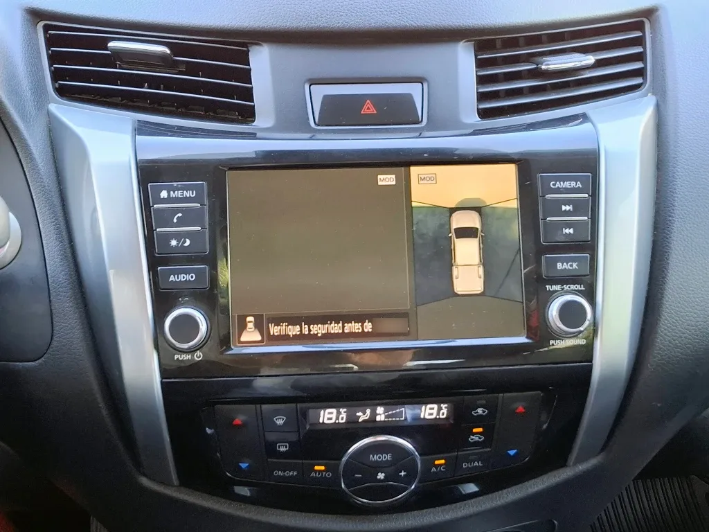 Nissan Navara Dc 4x4 2.3tdi Le año 2023