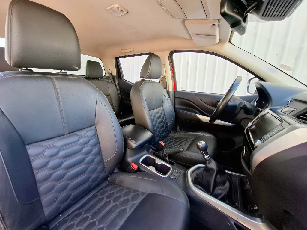 Nissan Navara Dc 4x4 2.3tdi Le año 2023