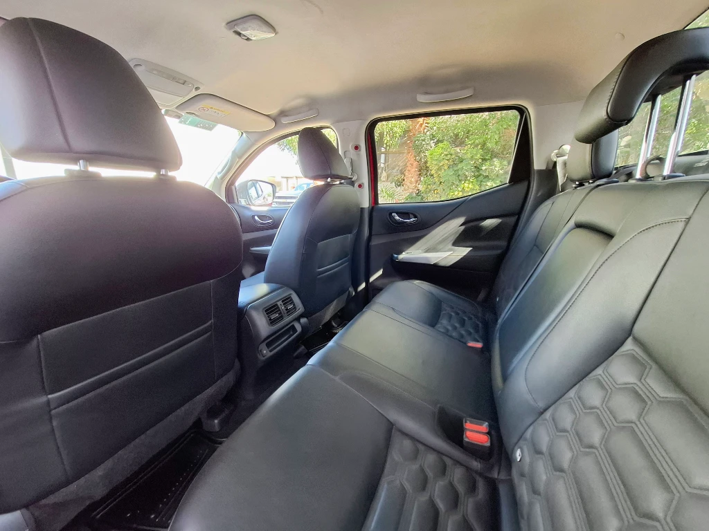 Nissan Navara Dc 4x4 2.3tdi Le año 2023