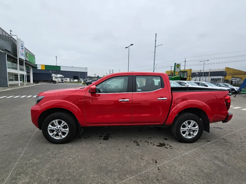 Nissan Navara Navara Dc 4x2 2.3tdi Xe año 2023