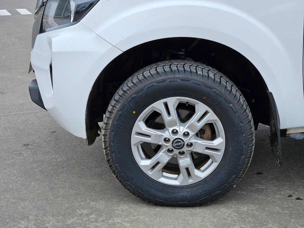 Nissan Navara Navara Dc 4x4 2.3tdi Xe año 2023