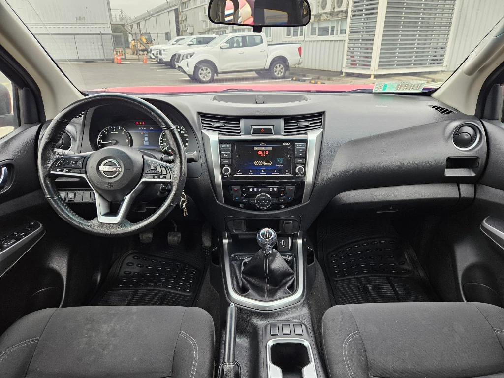 Nissan Navara Navara Dc 4x2 2.3tdi Xe año 2023