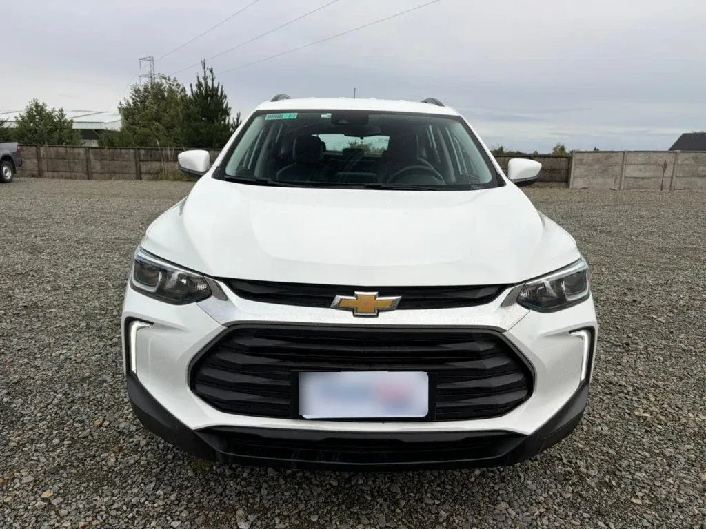 Chevrolet Tracker 1.2t Ltz R 4x2 At 5p año 2025