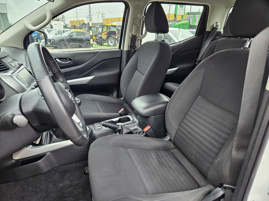 Nissan Navara Navara Dc 4x4 2.3tdi Xe año 2023