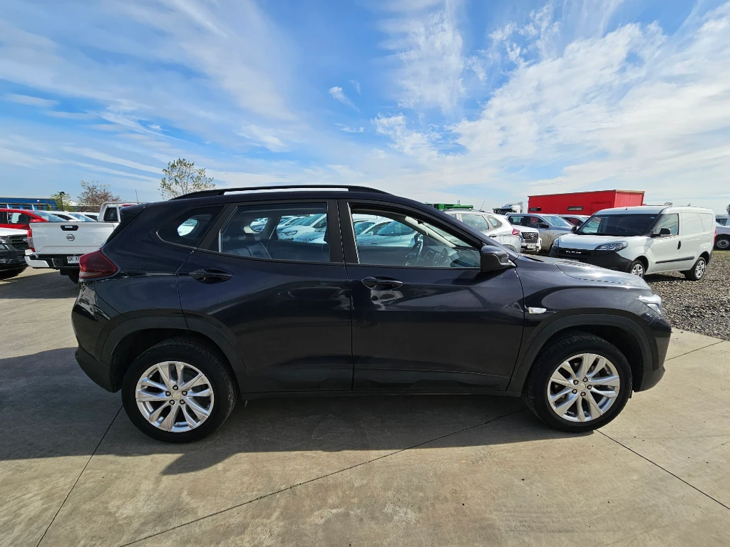 Chevrolet Tracker 1.2t Ltz R 4x2 At 5p año 2025