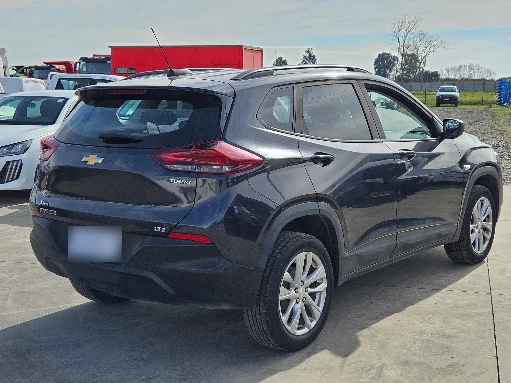 Chevrolet Tracker 1.2t Ltz R 4x2 At 5p año 2025