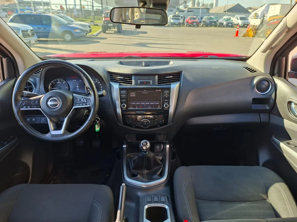 Nissan Navara Dc 4x2 2.3tdi Xe año 2023