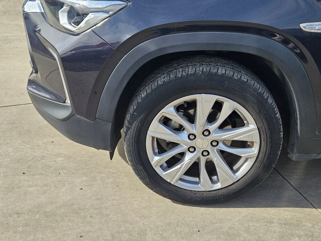 Chevrolet Tracker 1.2t Ltz R 4x2 At 5p año 2025