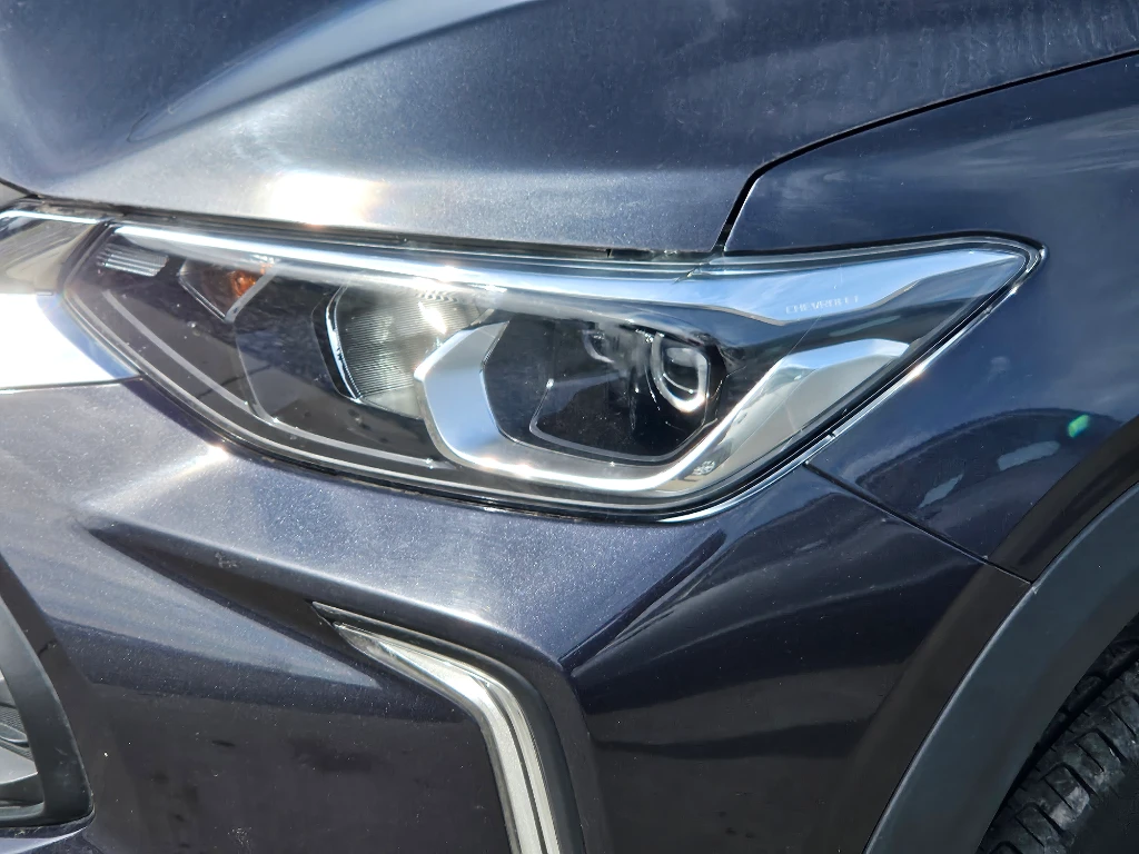 Chevrolet Tracker 1.2t Ltz R 4x2 At 5p año 2025