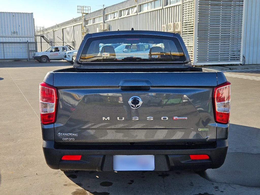 Ssangyong Grand Musso Grand Musso 2.2 4x2 Mt año 2023