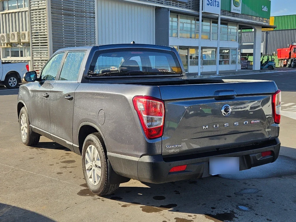 Ssangyong Grand Musso Grand Musso 2.2 4x2 Mt año 2023
