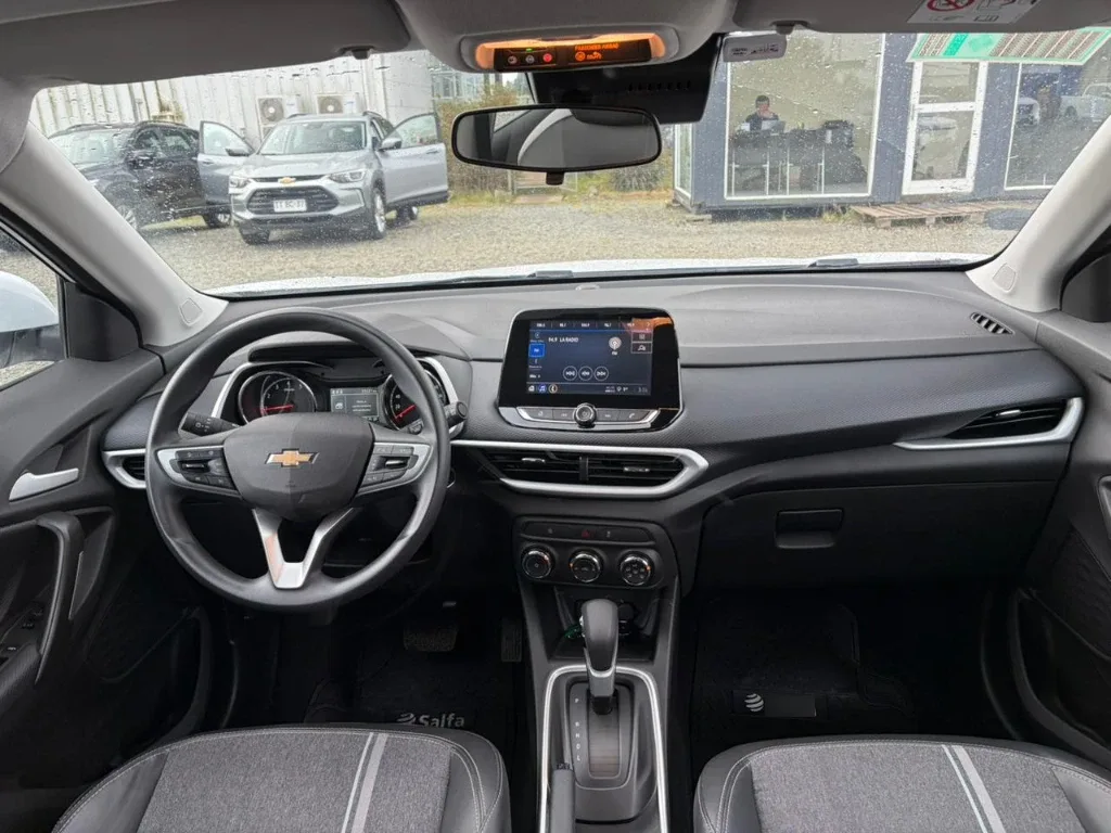Chevrolet Tracker 1.2t Ltz R 4x2 At 5p año 2025