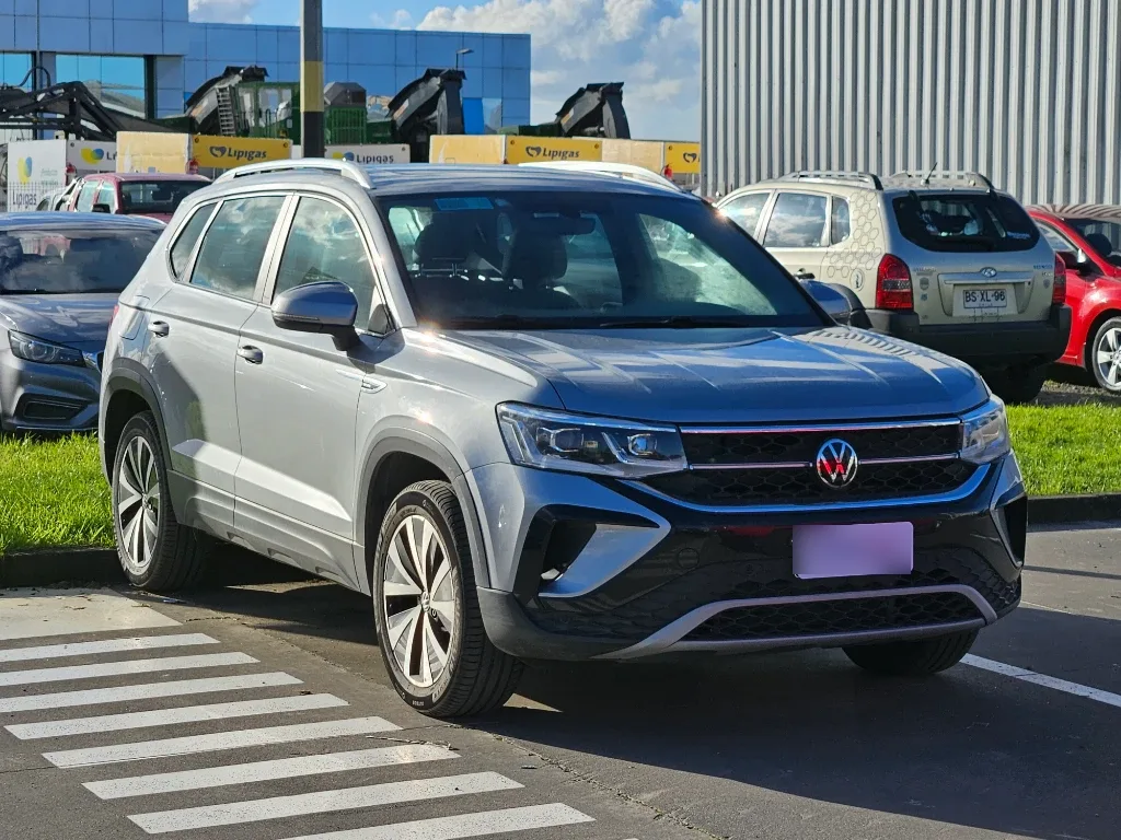 Volkswagen Taos Taos 1.4 Tsi At Highline año 2023