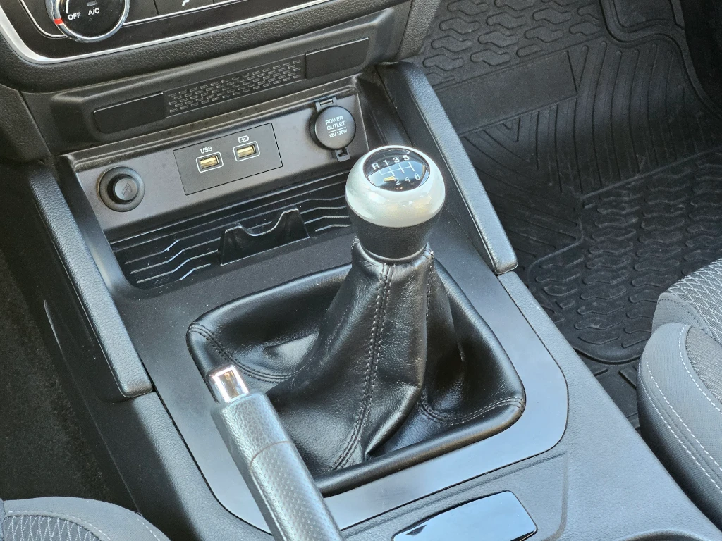 Ssangyong Grand Musso Grand Musso 2.2 4x2 Mt año 2023