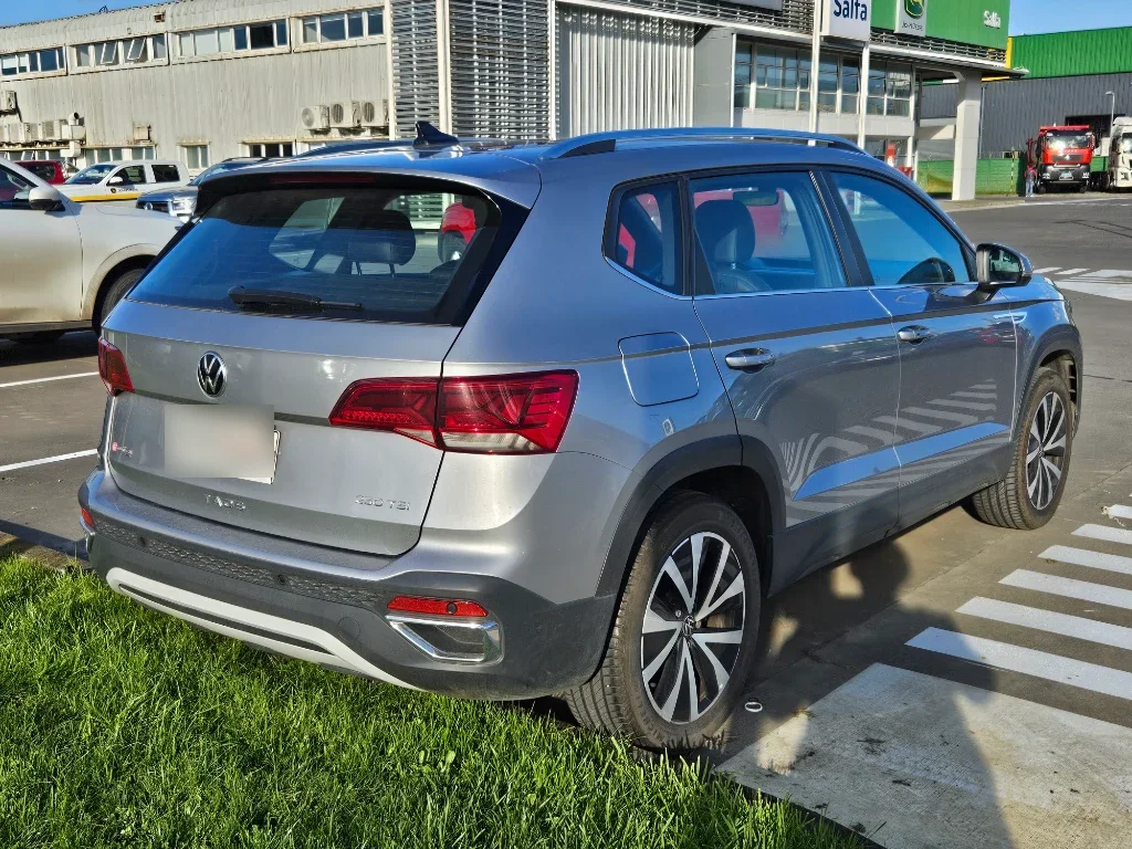 Volkswagen Taos Taos 1.4 Tsi At Highline año 2023