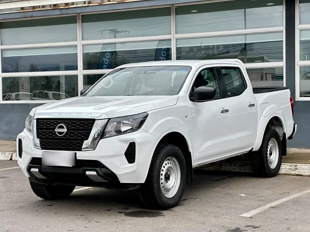 Nissan Navara Navara Dc 4x2 2.3 Tdi Se año 2023