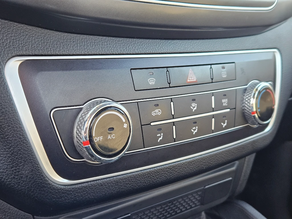 Ssangyong Grand Musso Grand Musso 2.2 4x2 Mt año 2023