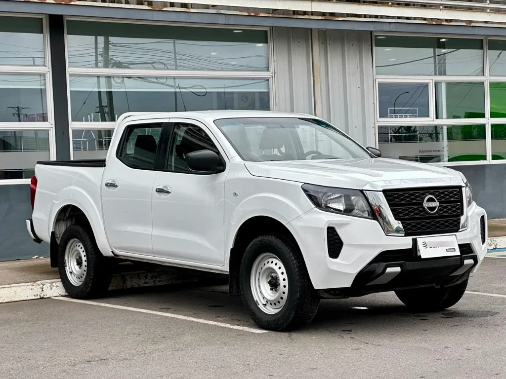 Nissan Navara Navara Dc 4x2 2.3 Tdi Se año 2023