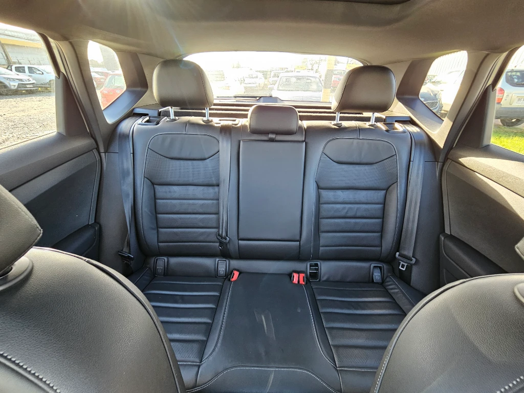 Volkswagen Taos Taos 1.4 Tsi At Highline año 2023