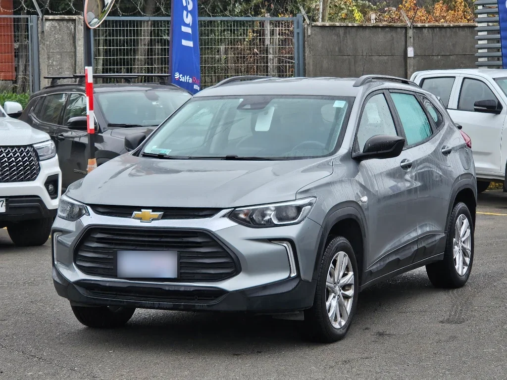 Chevrolet Tracker 1.2t Ltz R 4x2 At 5p año 2025