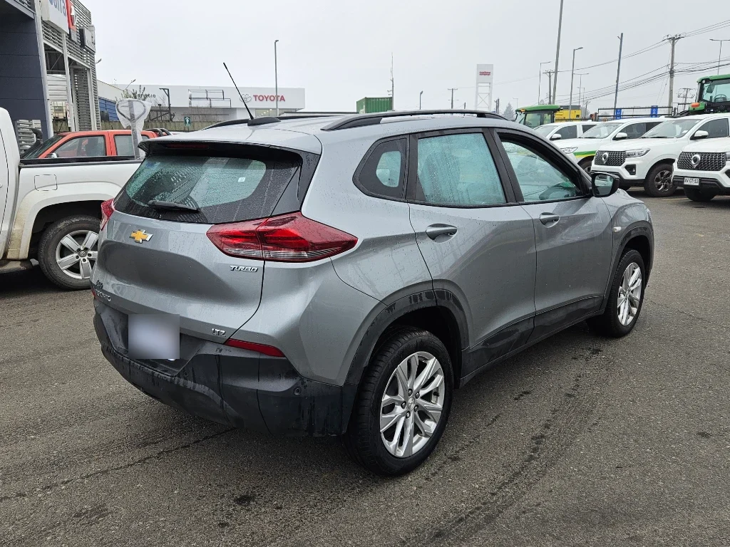 Chevrolet Tracker 1.2t Ltz R 4x2 At 5p año 2025