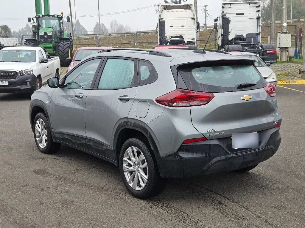 Chevrolet Tracker 1.2t Ltz R 4x2 At 5p año 2025