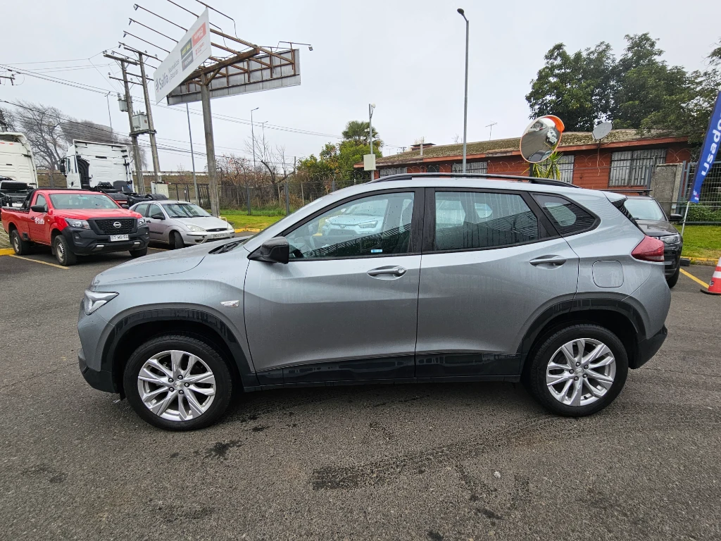 Chevrolet Tracker 1.2t Ltz R 4x2 At 5p año 2025