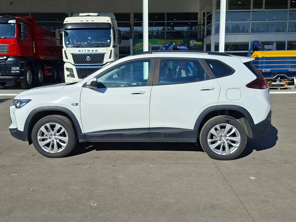 Chevrolet Tracker 1.2t Ltz R 4x2 At 5p año 2025