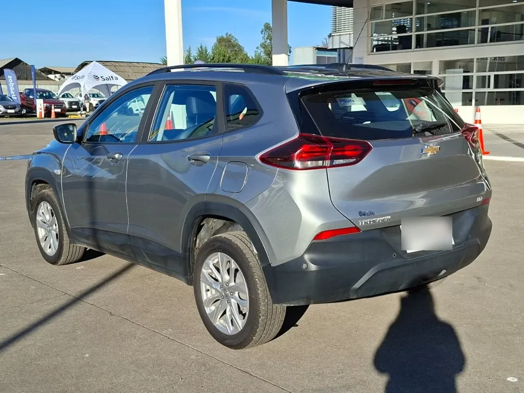 Chevrolet Tracker 1.2t Ltz R 4x2 At 5p año 2025