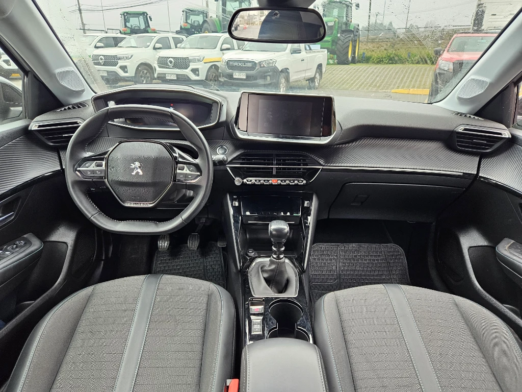 Peugeot 208 208 Puretech 100 Hb 1.2 año 2023