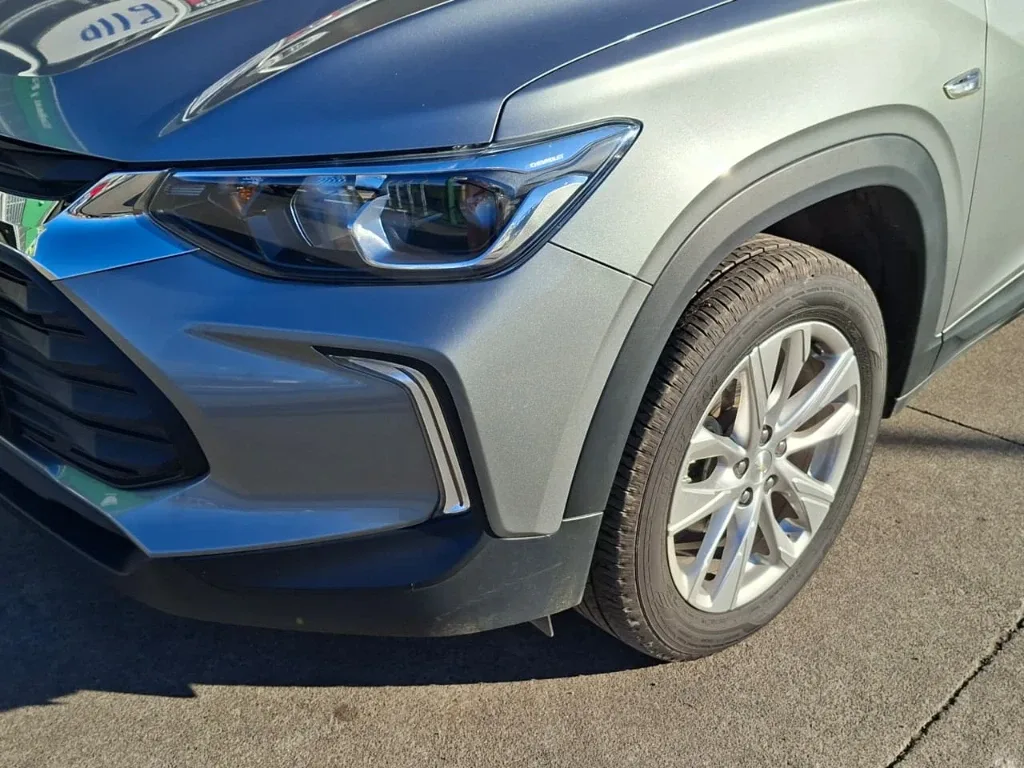 Chevrolet Tracker 1.2t Ltz R 4x2 At 5p año 2025