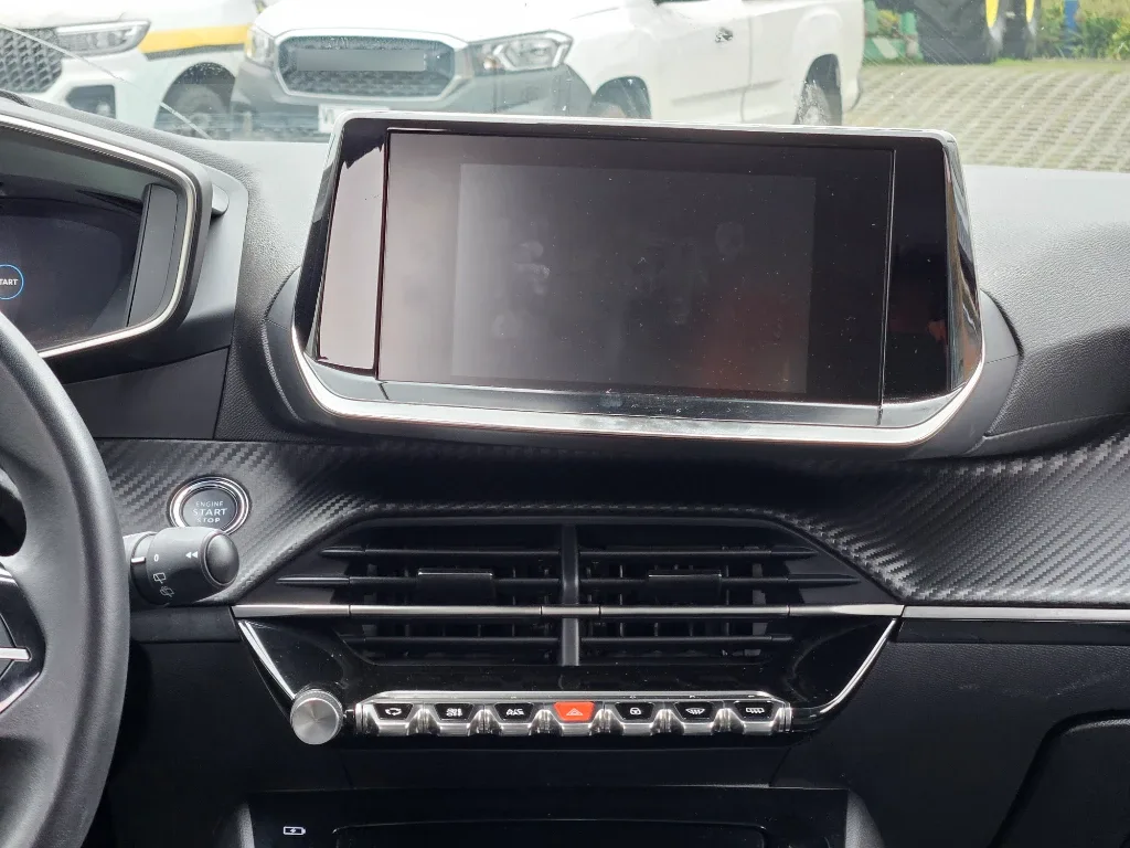Peugeot 208 208 Puretech 100 Hb 1.2 año 2023