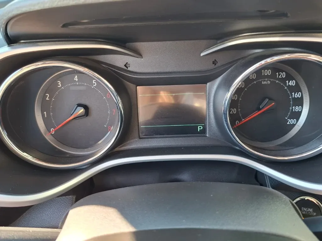Chevrolet Tracker 1.2t Ltz R 4x2 At año 2025